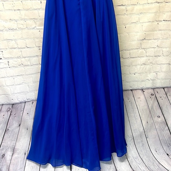 Decode party gown blue color  size 2 in excellent used condition. - Picture 6 of 10